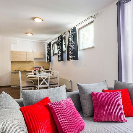 Galeria Italiana Apartments Вроцлав Экстерьер фото