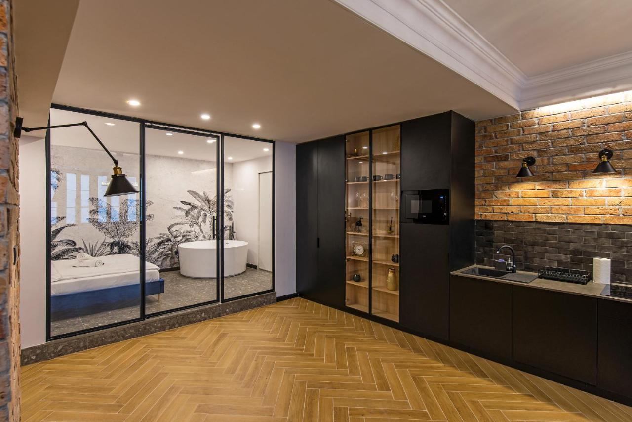 Galeria Italiana Apartments Вроцлав Экстерьер фото