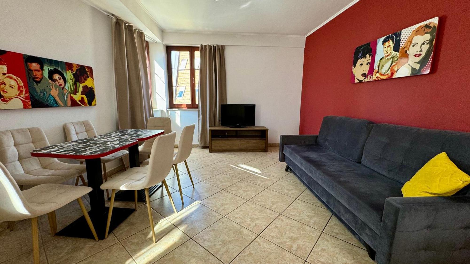 Galeria Italiana Apartments Вроцлав Экстерьер фото