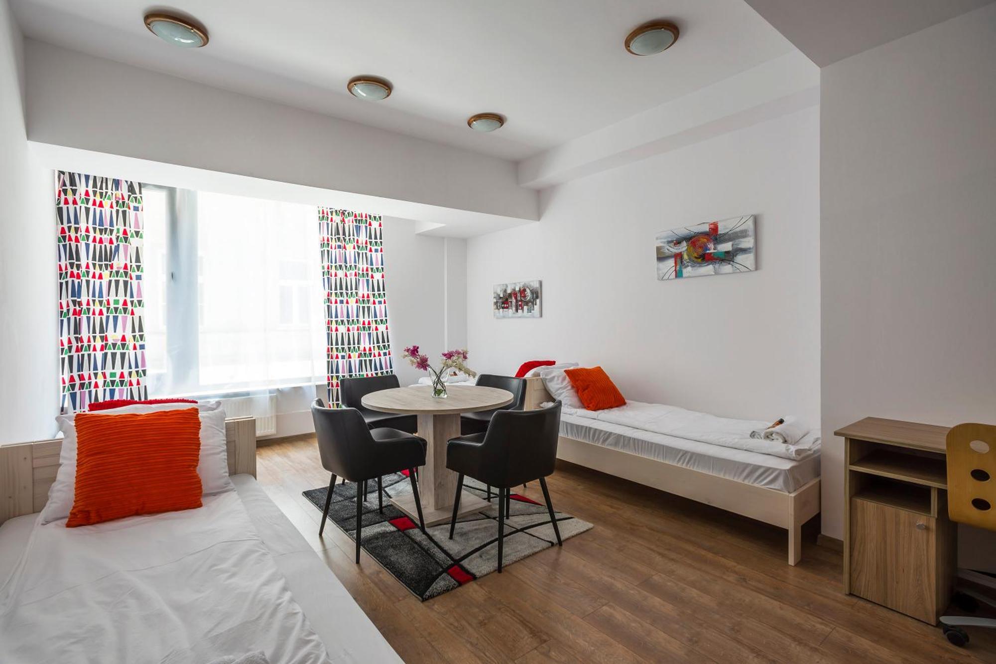 Galeria Italiana Apartments Вроцлав Экстерьер фото